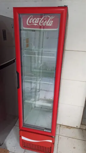 Geladeira expositora