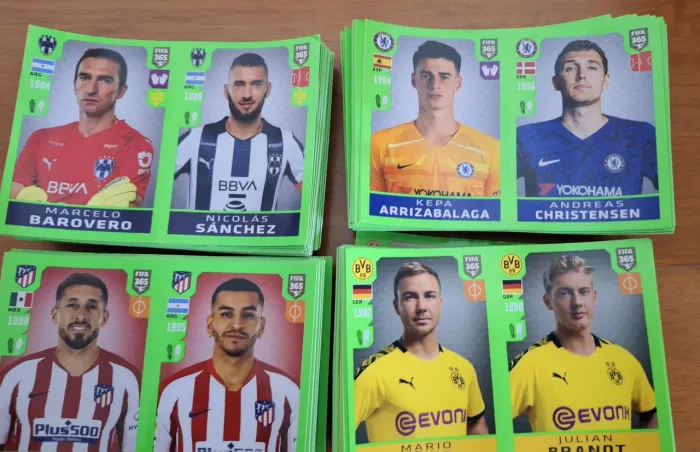 Figurinhas de Jogadores - Fifa 365