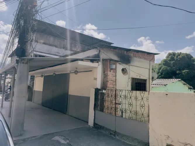 Vendo casa  com 600m2 + loja pronta + RGI