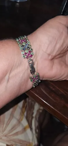 Lindo bracelete em pedras preciosas em prata 925 e pedras naturais.