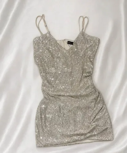 VESTIDO LINDO RENNER - NOVO