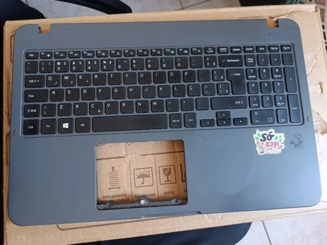 Carcaça Samsung np350xaa, teclado com defeito