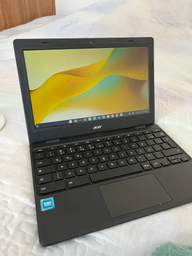 Chromebook Acer - Novíssimo. 