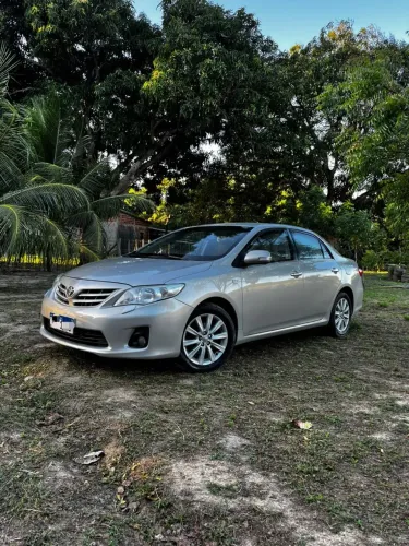 Toyota Corolla Altis 2.0 Flex 16V Aut. 2013