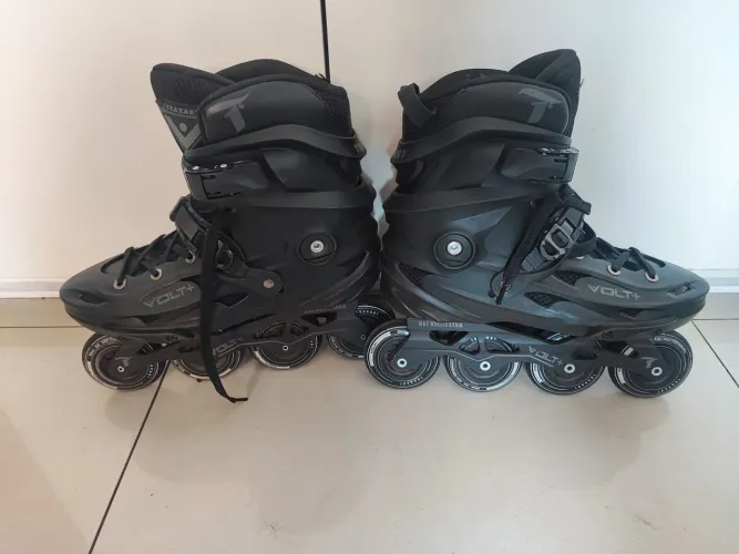 Patins Inline Freestyle Traxart Volt+ 2.0 Preto 80mm Abec-9