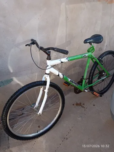 Vende-se bicicleta
