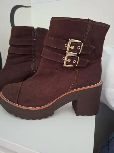 Bota cano curto marrom tamanho 37 Milano
