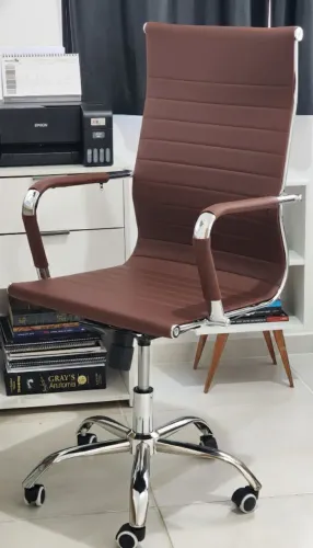 Cadeira de Escritório Esteirinha Nova 