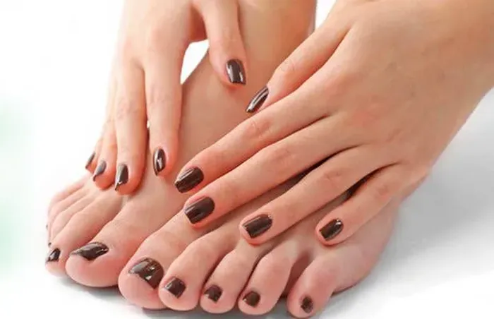 Procura ou Precisa se de Manicure