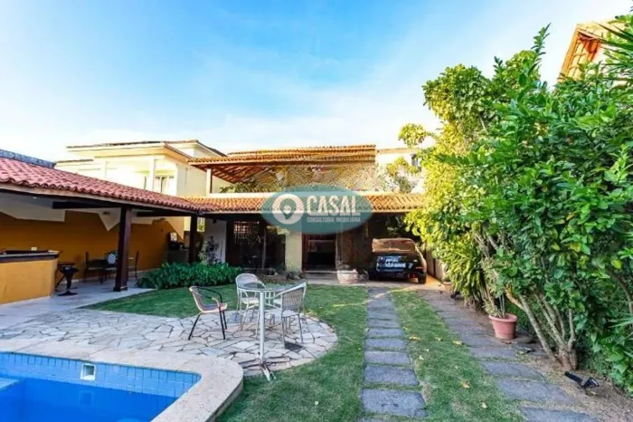 Casa em Camboinhas com 05 Quartos com Piscina e Churrasqueira!