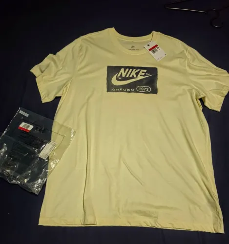 CAMISETA NIKE SPORTSWEAR MASCULINA ( GG )