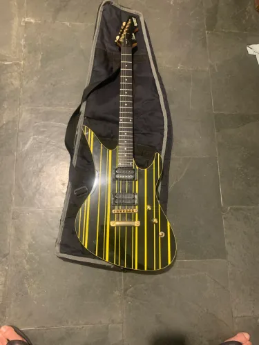 Guitarra shecter diamond series avenged sevenfold