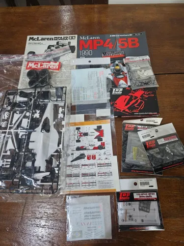 Kit tamiya mp4/5b 1/20 ayrton senna com varios extras
