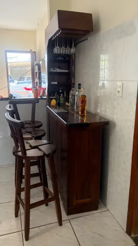 Barzinho em madeira maciça 1,45 largura x 35cm