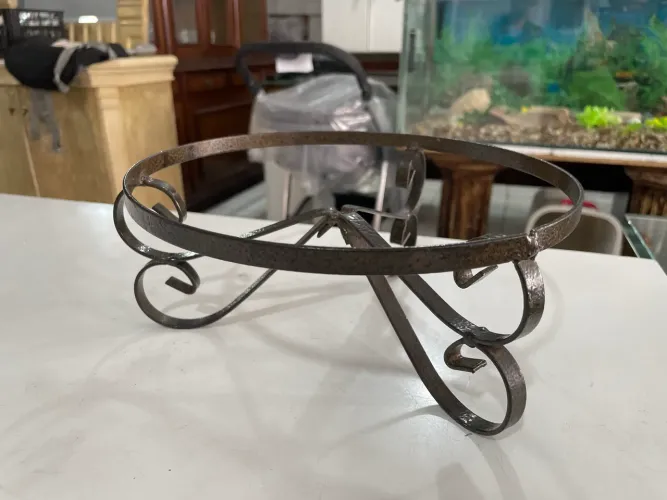 Suporte para Vaso de Planta em Metal