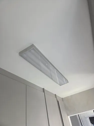 LUSTRE/LUMINÁRIA  em aço escovado 