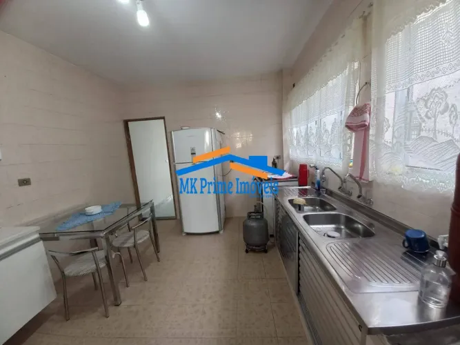 Ótimo Sobrado com 3 Suítes na Vila Pestana - Osasco