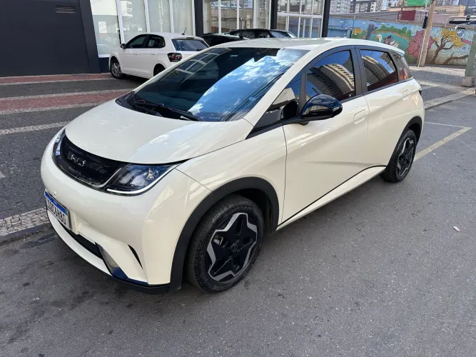 BYD Dolphin EV (Elétrico) 2024