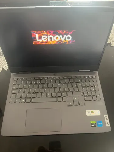 Notebook loq 2050, acompanha um Suporte com air cooler