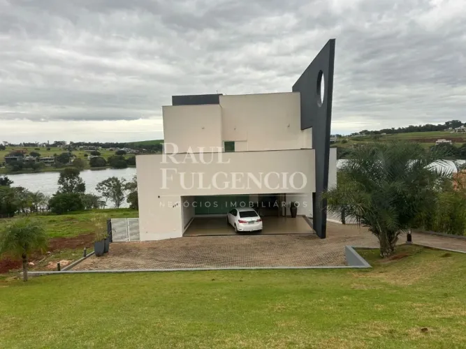 Sobrado em condomínio, 4 suítes para alugar