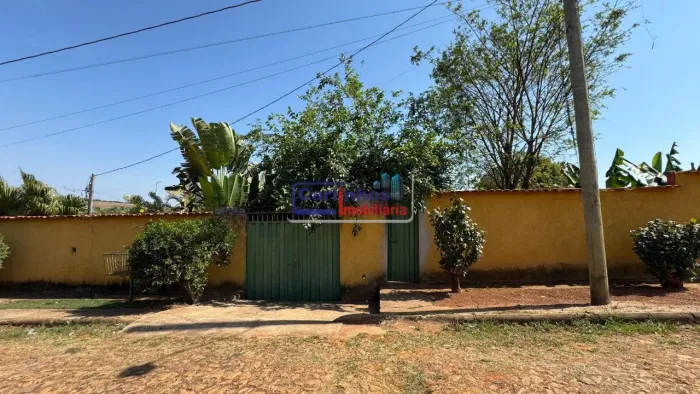 Chácara com 5 quartos, sendo 2 suítes no bairro Planalto, Igarapé/MG