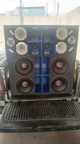 Som automotivo