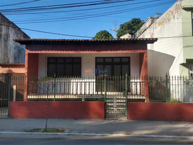 Excelente casa para locação comercial no Centro de Macaé