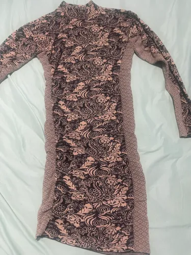 Vestido Zara estampado Tamanho P