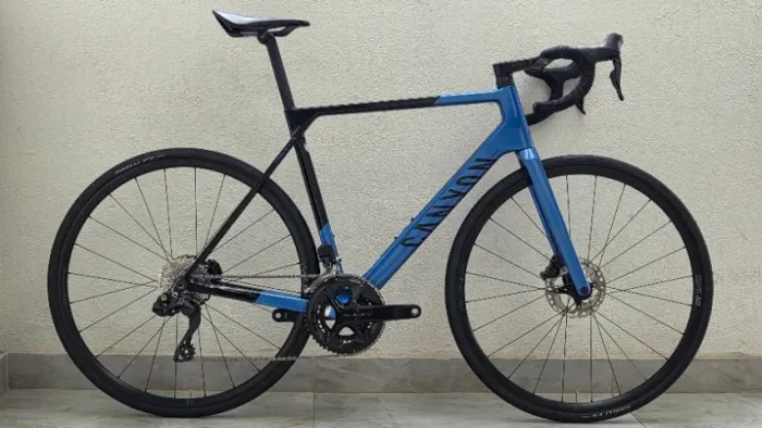 Canyon Ultimate CF SL - 105 Di2 12v