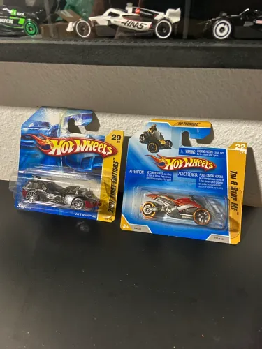 PACK 2 MAINLINE 2007 HOT WHEELS