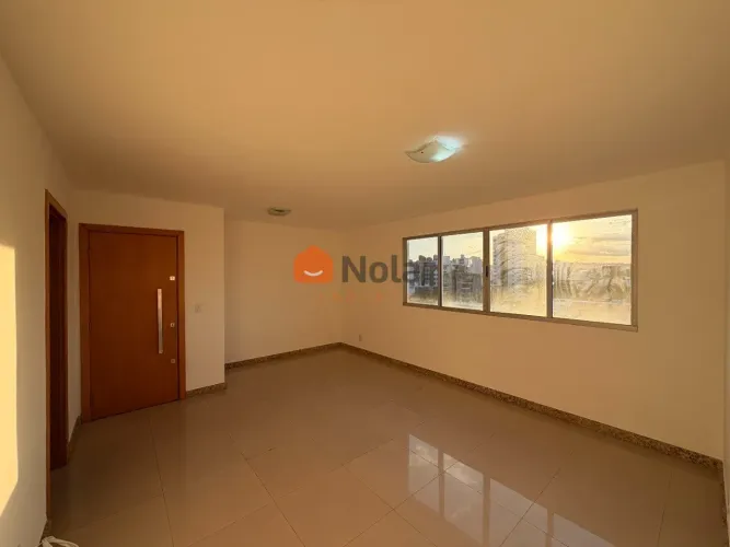 Apartamento para aluguel de 03 quartos sendo 01 suíte, varanda e 03 vagas de garagem no ba