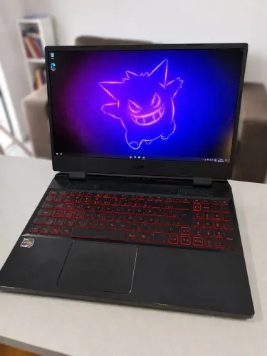 Acer Nitro 5 - Ryzen 5 7735hs + RTX 3050 + 8GB RAM + NVME 512GB