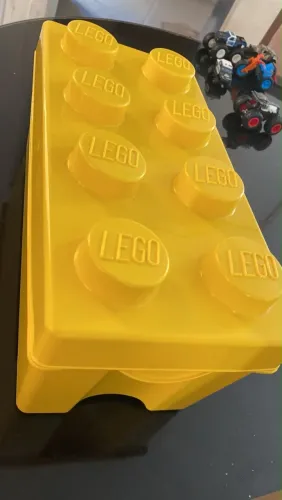 Caixa Lego oficial amarela