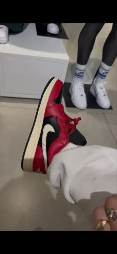 AIR JORDAN VERMELHO TAM 36