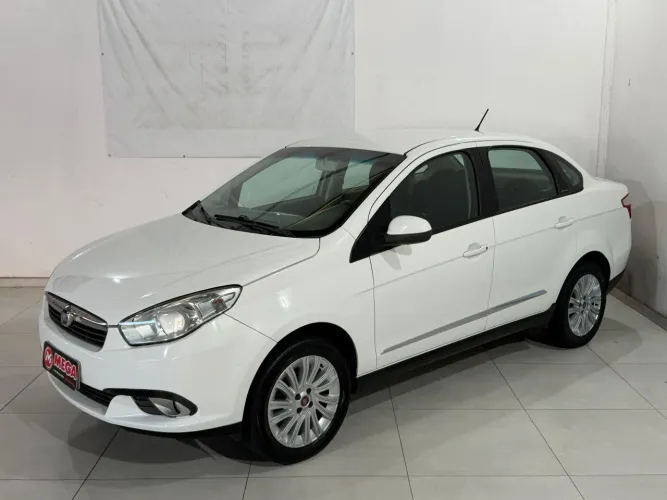Fiat Grand Siena Essence 1.6 Flex 16V 2015