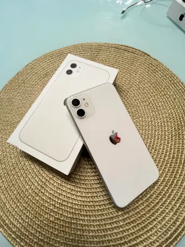 iPhone 11 64GB