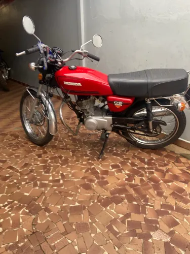 CG 125 ano 1982