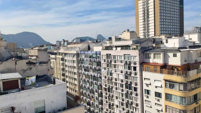 Sala Comercial em localização privilegiada de Copacabana.