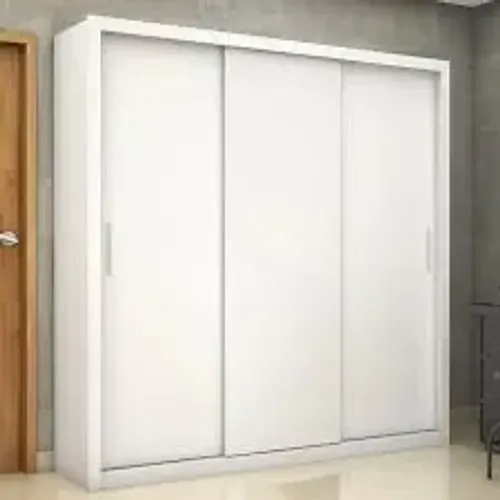 Guarda-roupa na caixa (nunca usado)