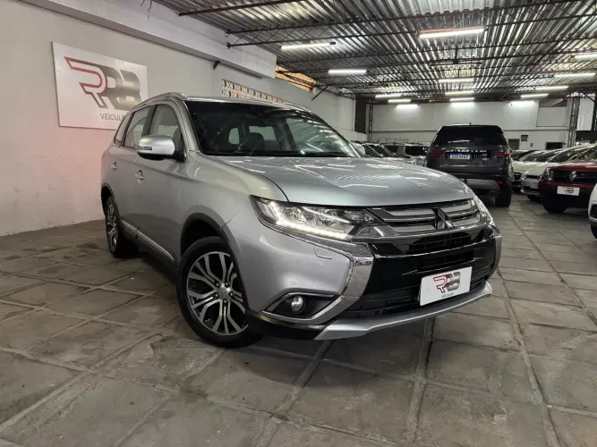 Mitsubishi Outlander 2.2 165cv Diesel Aut. 2017