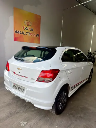 Chevrolet Onix Hatch Effect 1.4 8V Flex Power Mec. 4P 2016