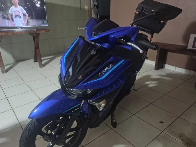Moto Neo super conservada com apenas 9750 km rodados rodados 