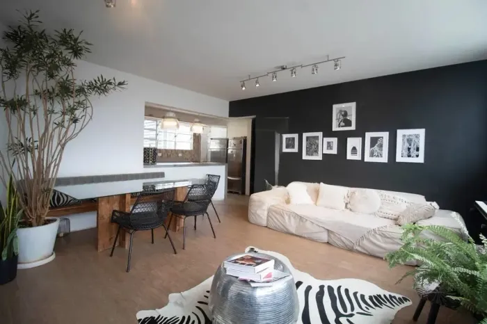 Cerqueira César - Apto a venda - 105m² - 3 quartos (1 suíte) - 1 vagas - próximo do Estaçã