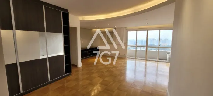 Apartamento de 3 quartos com suíte e 2 vagas no Morumbi, São Paulo