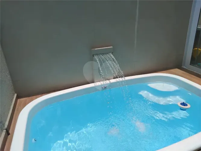 Casa à venda com 4 quartos, sendo 1 suíte, no condomínio Vivaldi, Mogi das Cruzes - SP