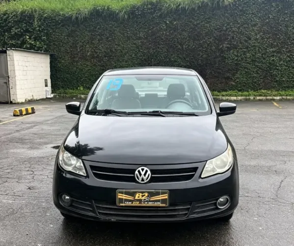 Volkswagen Voyage Trend 1.6 MI Total Flex 8V 4P 2013
