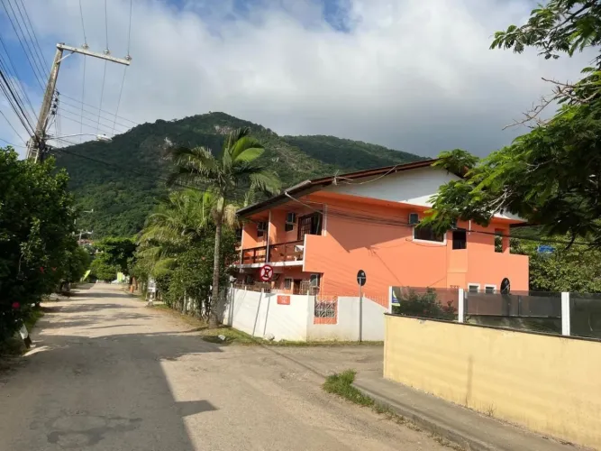 Pousada a 30 metros do Mar na Praia da Solidão, Sul da Ilha de Florianópolis!