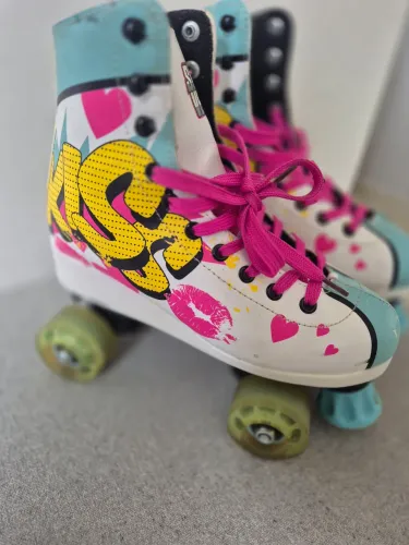 Patins 4 rodas iluminado tam 35 36