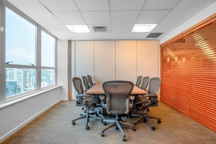 Reserve espaço de escritório aberto para empresas de todos os tamanhos em Regus Vitoria, W