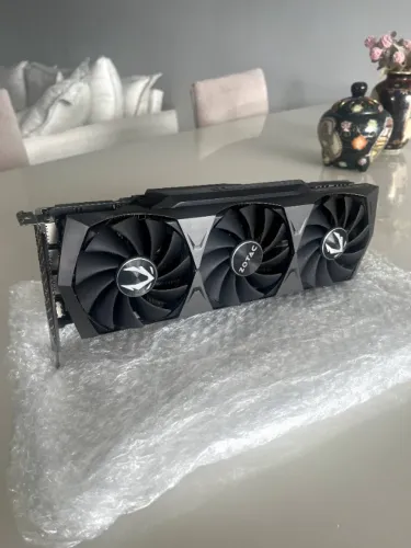 GeForce RTX 3090 Zotac